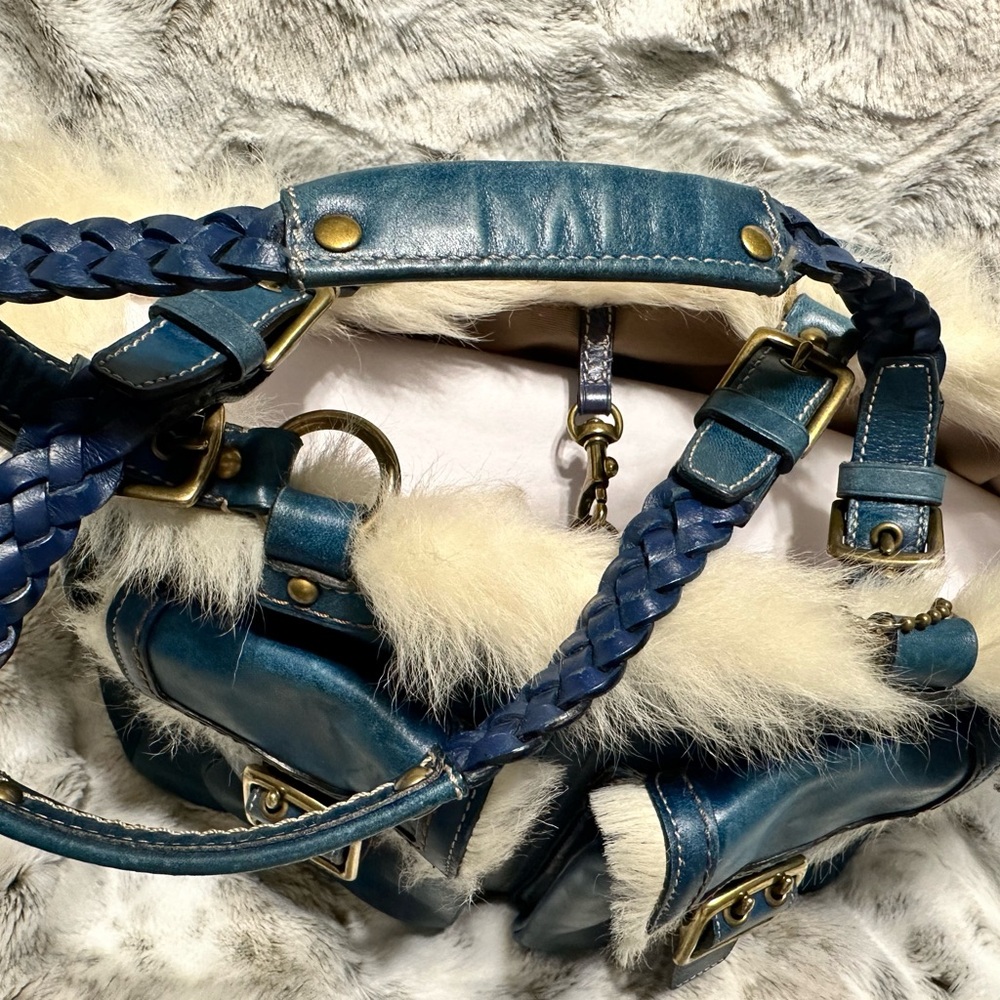 Coach Teal Leather Shoulder Bag with Cream Fur Trim - Picture 8 of 11
